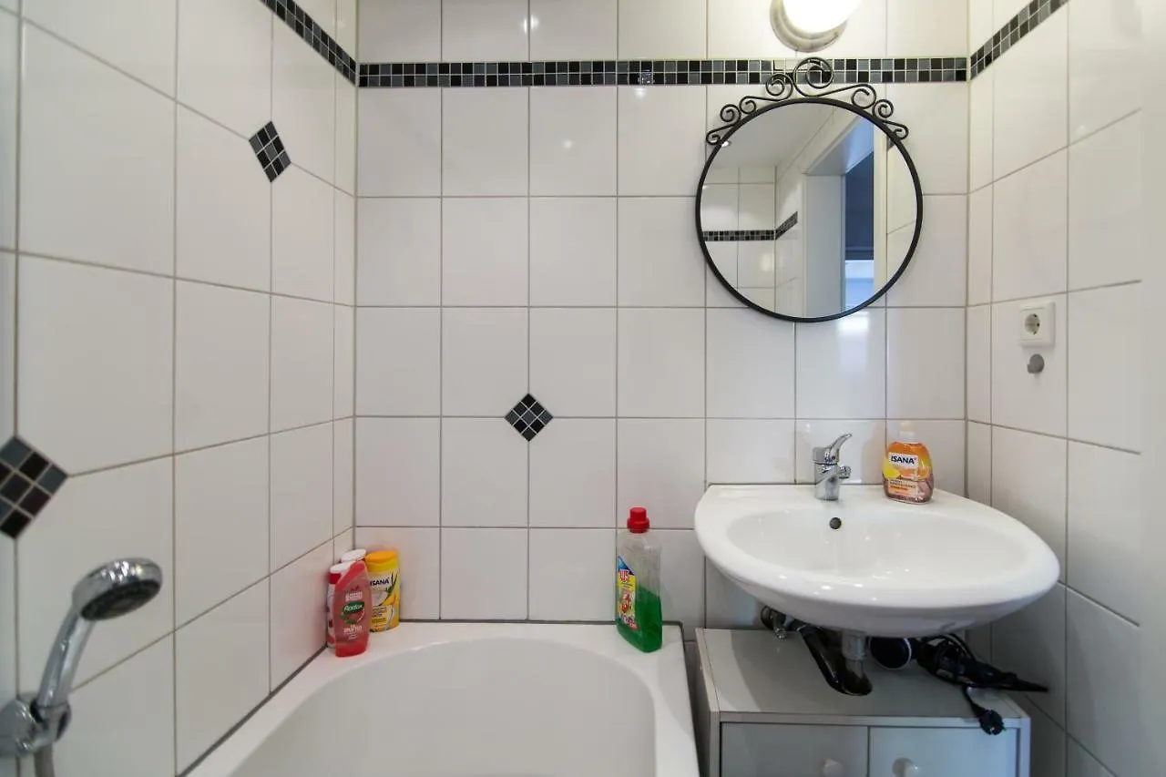 Oldtown Apartment Andreasstrasse Dusseldorf Germany